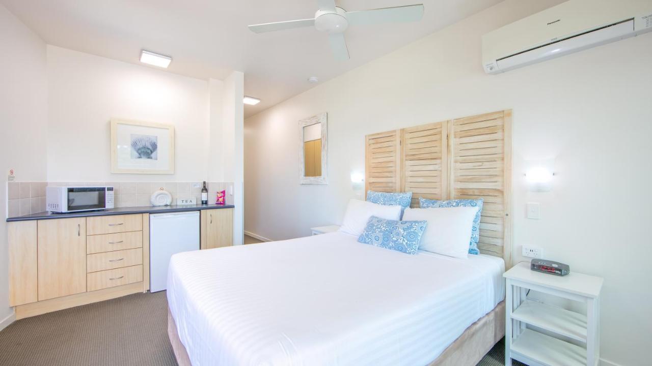 Yamba Beach Motel Экстерьер фото