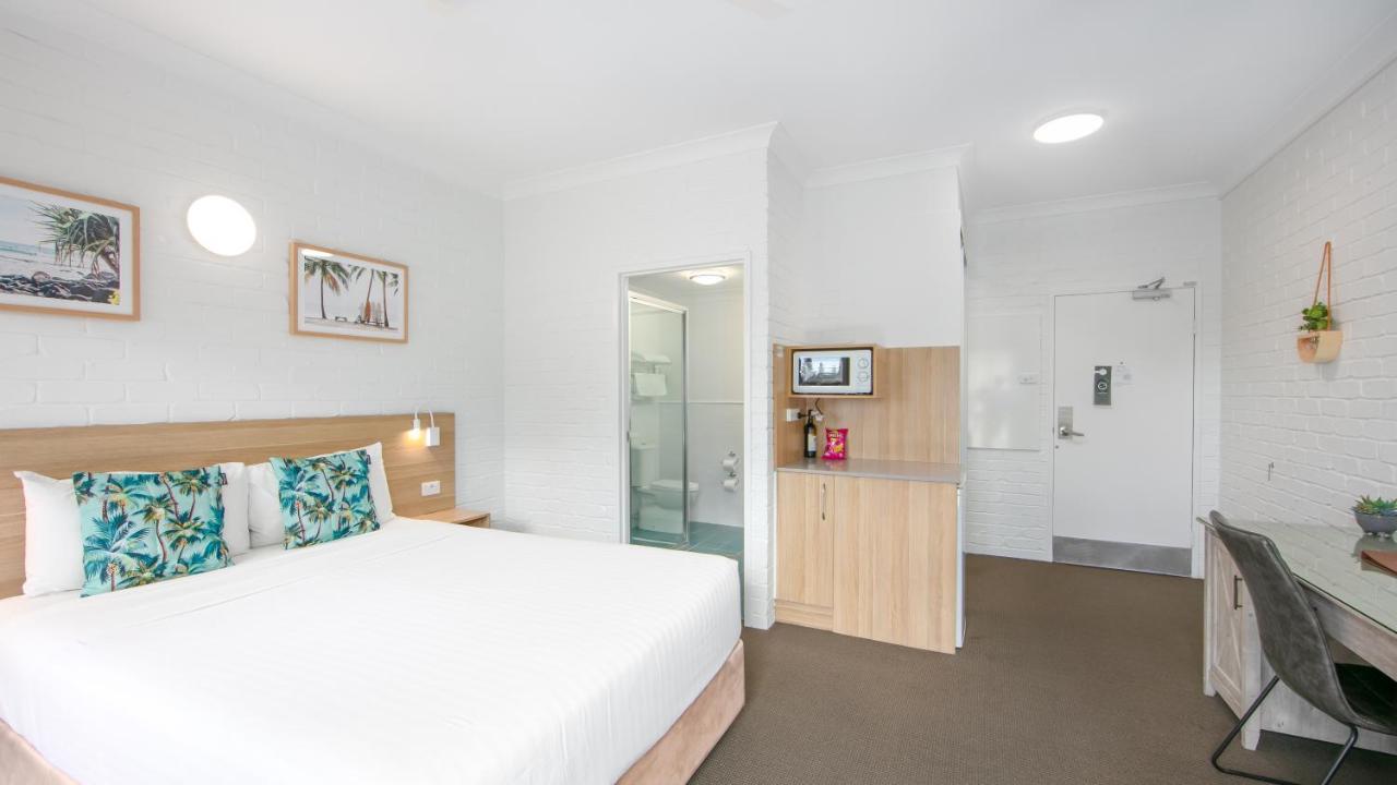 Yamba Beach Motel Экстерьер фото