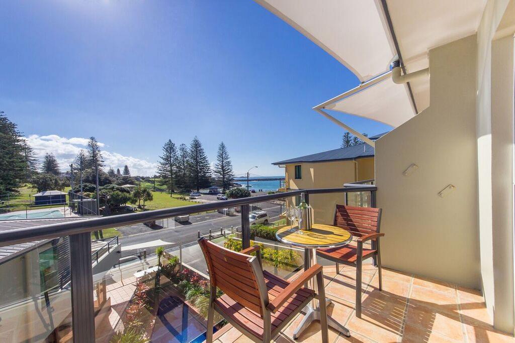 Yamba Beach Motel Экстерьер фото